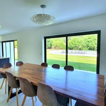 Insuia House *