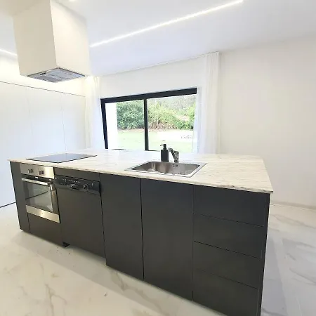 Insuia House *